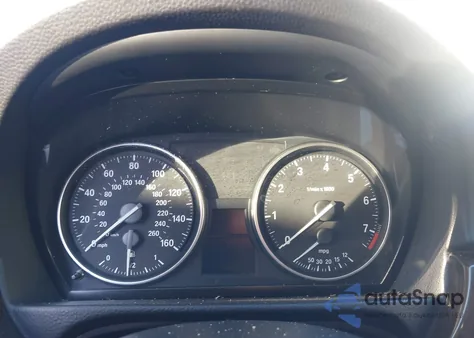 2011 BMW 328I z USA, uszkodzony, nr VIN WBAPH7C59BE683181